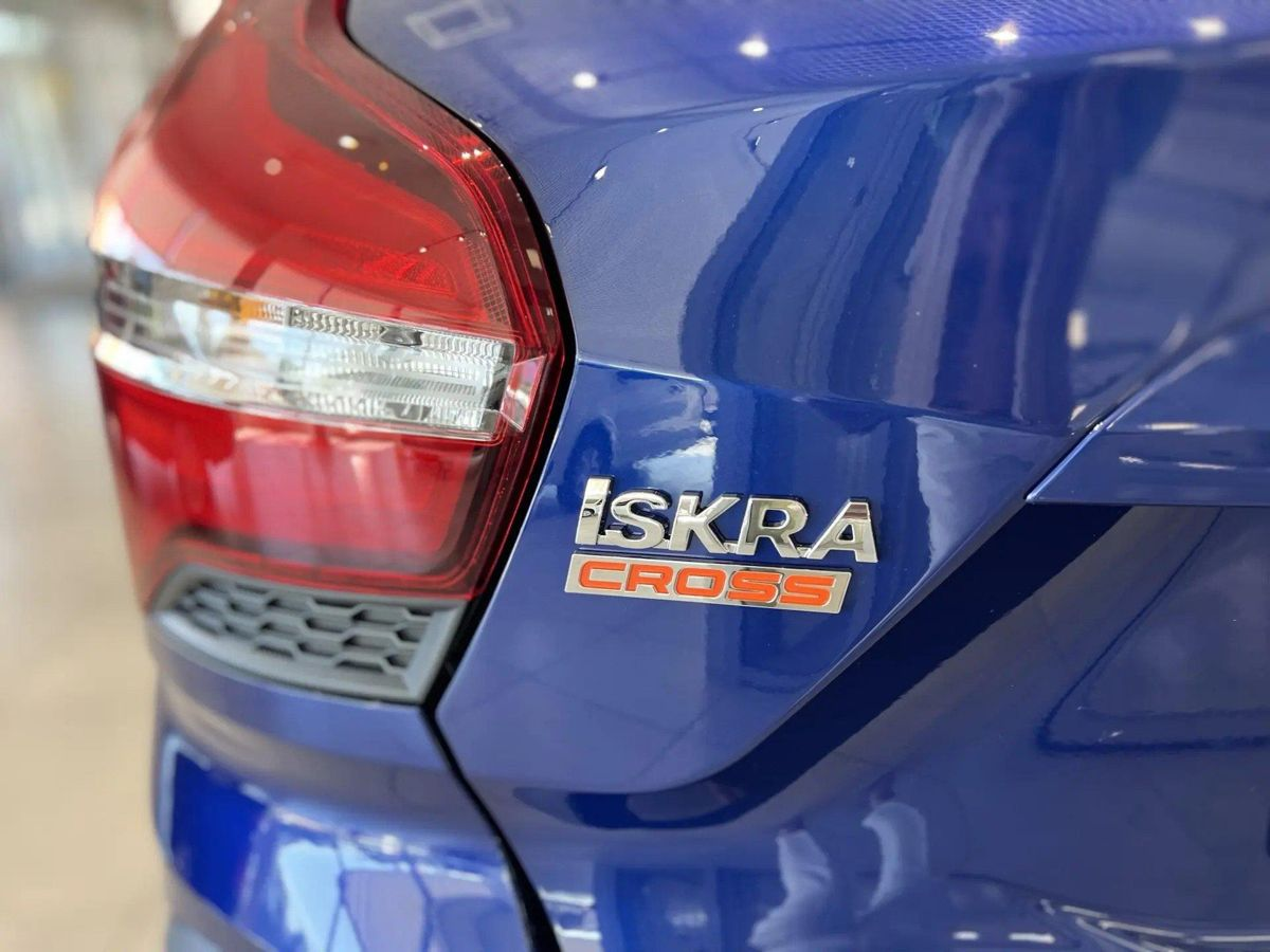 LADA Iskra SW Cross I, Синий "Капитан" металлик, 1462824 рублей, вид 7
