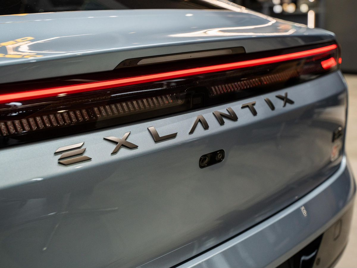 Esteo Exlantix ES I, Небесный голубой, 5670000 рублей, вид 12
