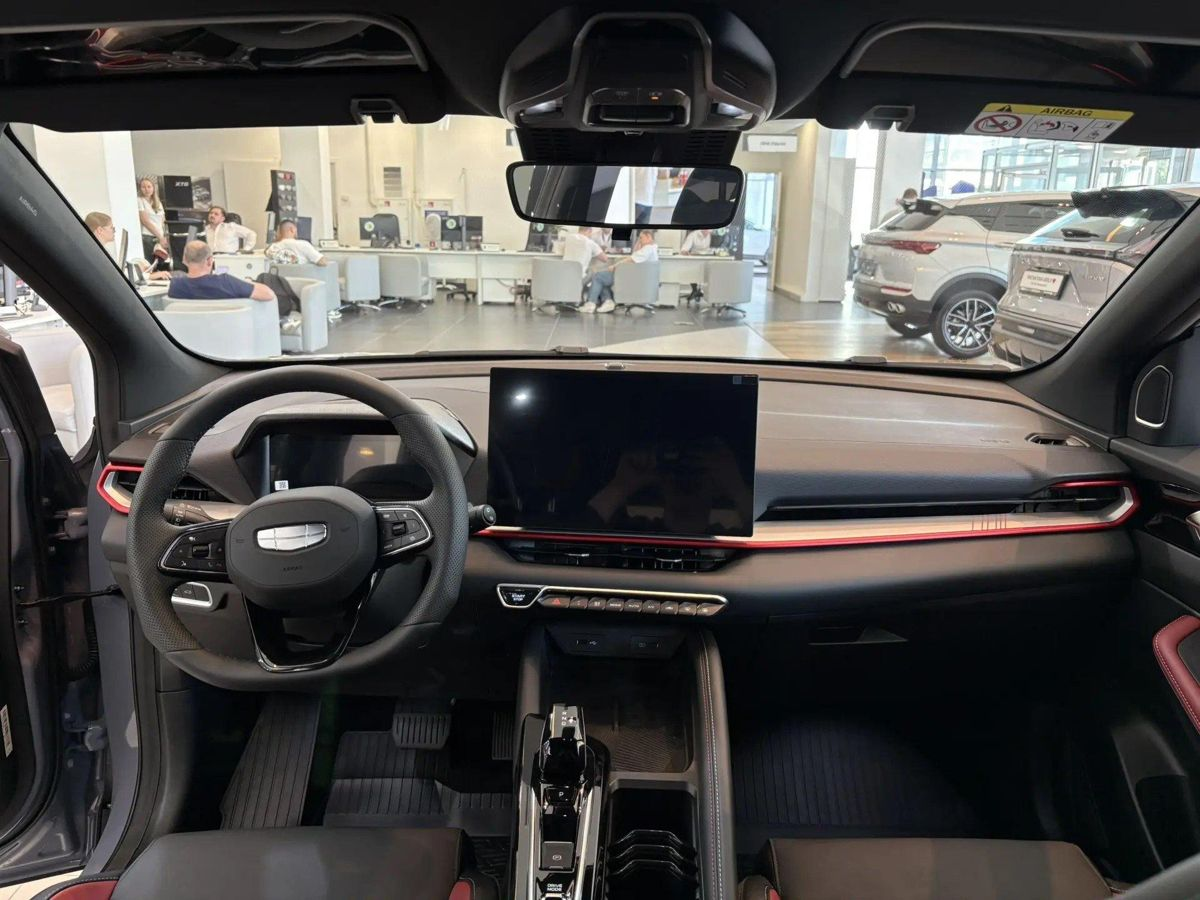 Geely Coolray I Рестайлинг 2, Unicorn Grey / Лиловый перламутр, 2350000 рублей, вид 12