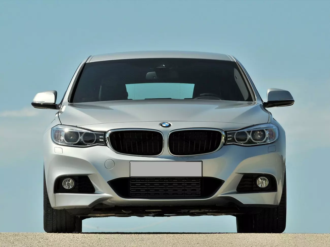      3      BMW 3       autospotru