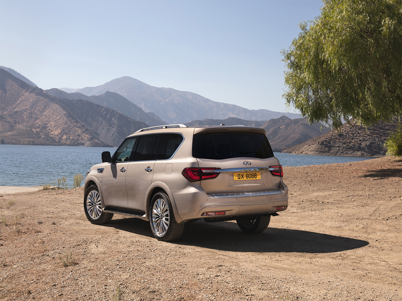 Infiniti QX80 I Рестайлинг 2, Москва, от 12490000 рублей, вид 4