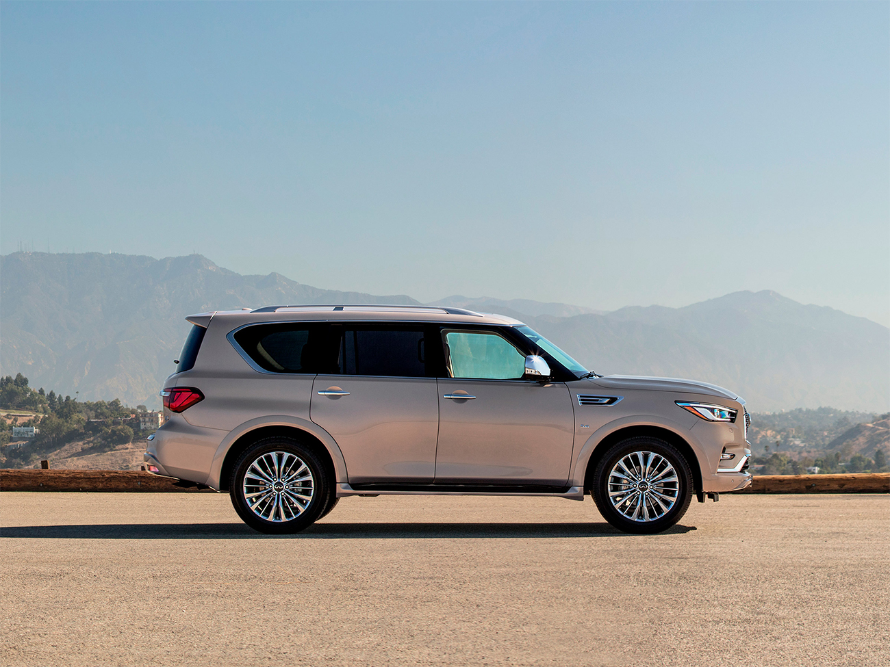Infiniti QX80 I Рестайлинг 2, Москва, от 12490000 рублей, вид 6