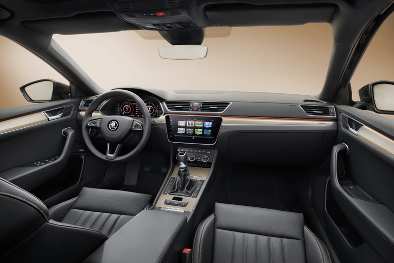 Skoda Superb III Рестайлинг, Москва, Санкт-Петербург, от 2900000 рублей, вид 5