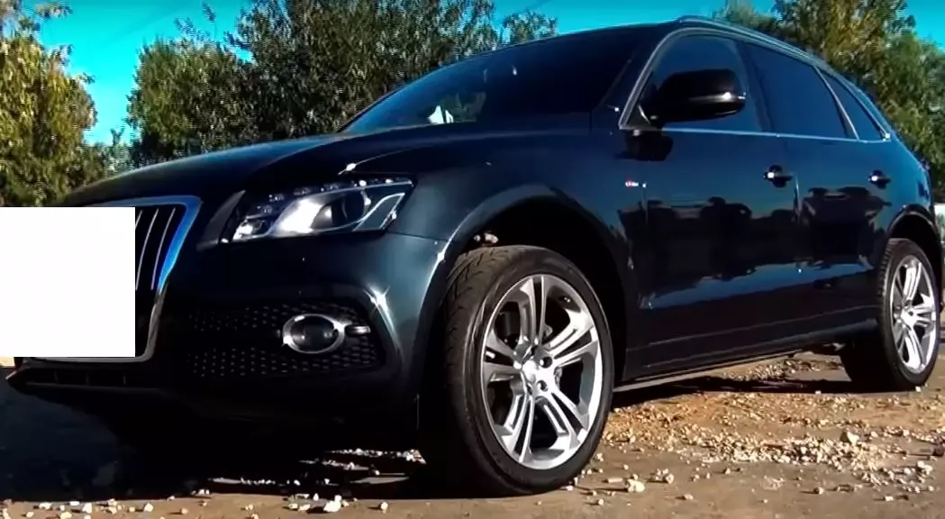 
                                                    Audi Q5  