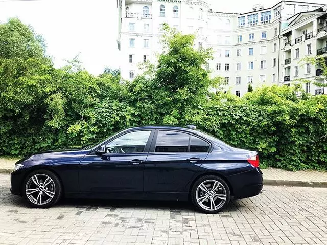 
                                                    BMW 3 серия  