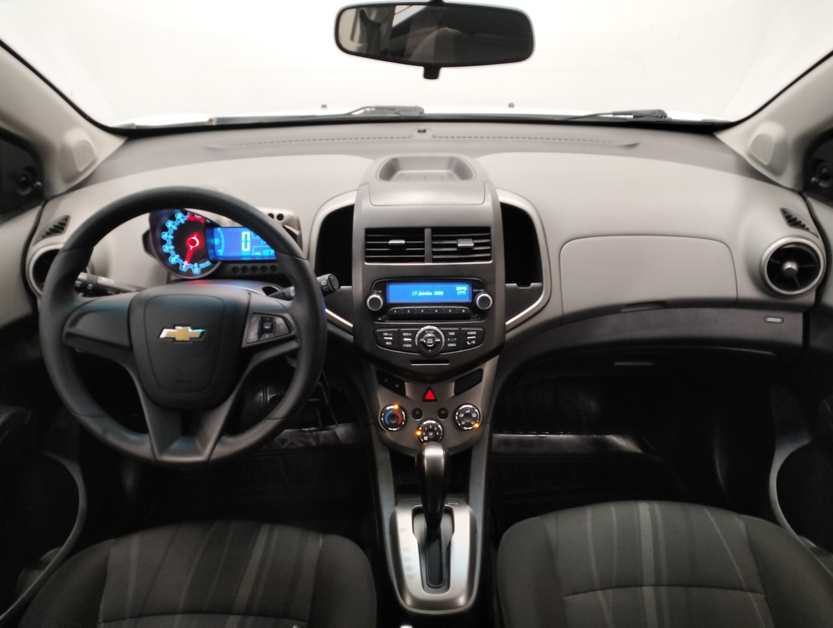 Chevrolet Aveo 2014 — миниатюра 5