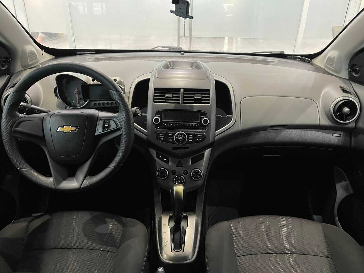 Chevrolet Aveo 2013 — миниатюра 5