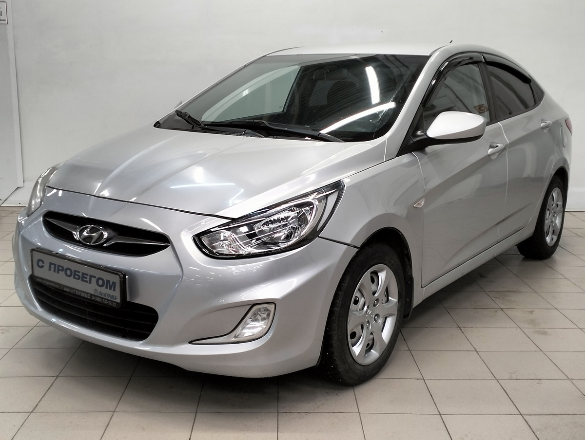 Hyundai Solaris 2012 — купить в Москва