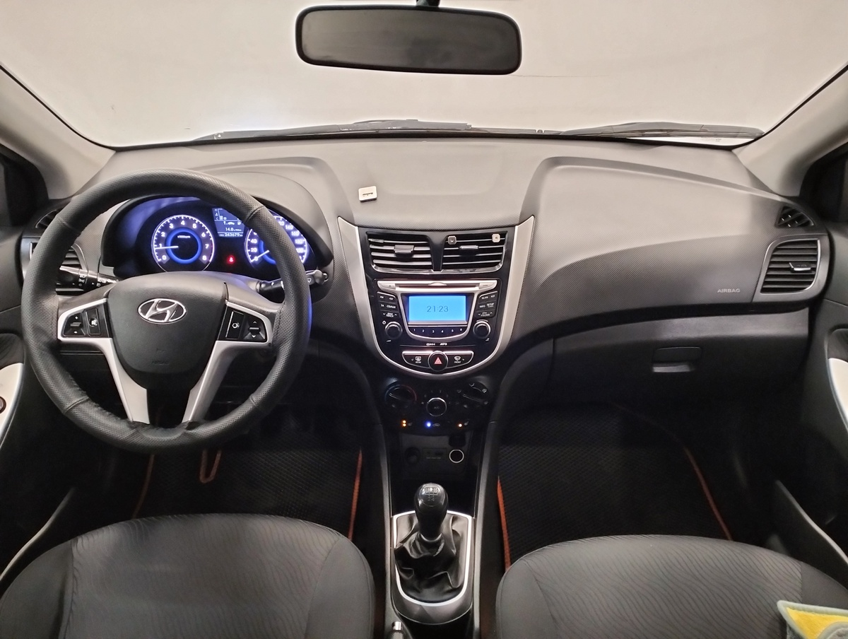 Hyundai Solaris 2012 — миниатюра 5