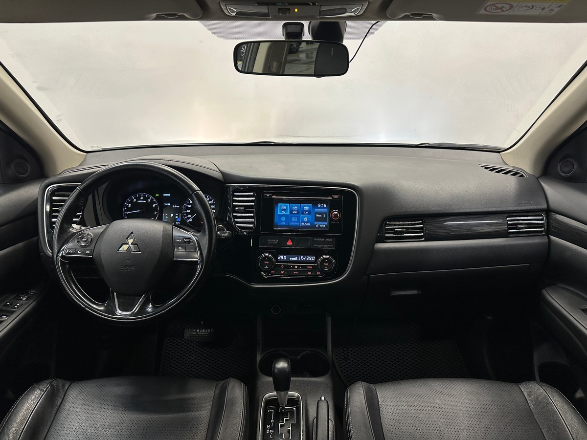 Mitsubishi Outlander 2016 — миниатюра 5