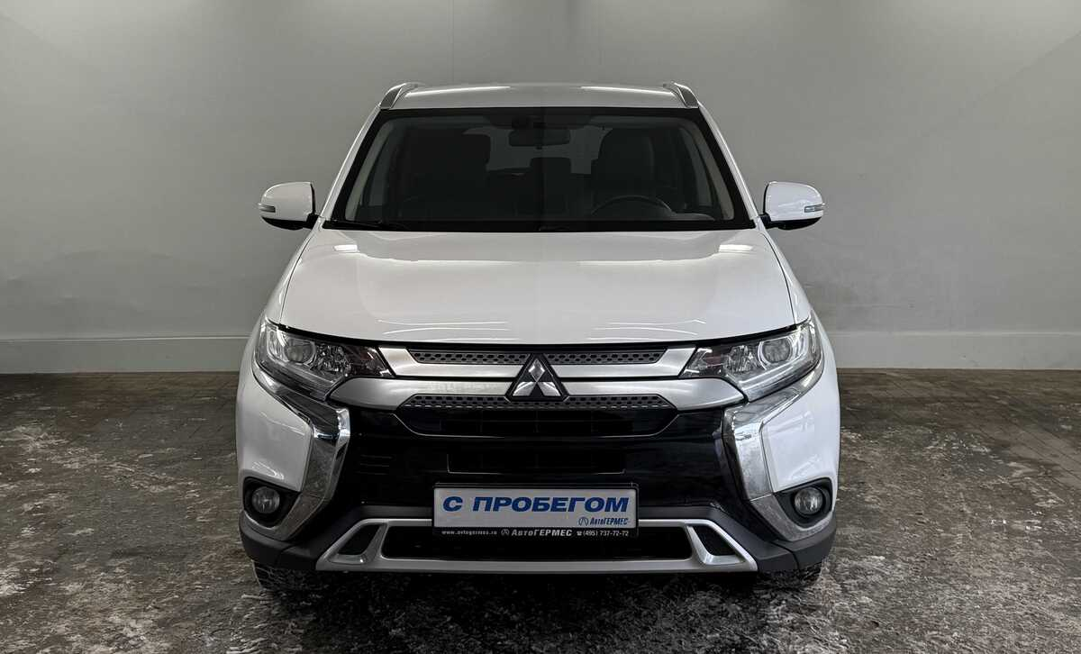 Mitsubishi Outlander 2021 — миниатюра 2