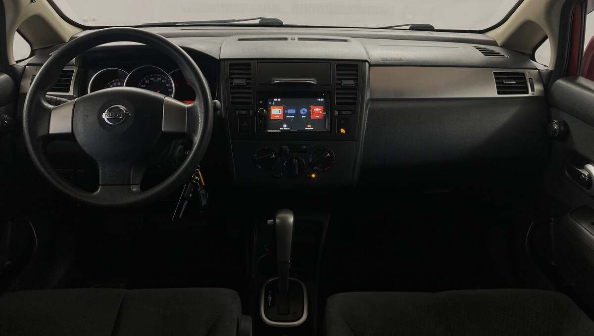 Nissan Tiida 2013 — миниатюра 5