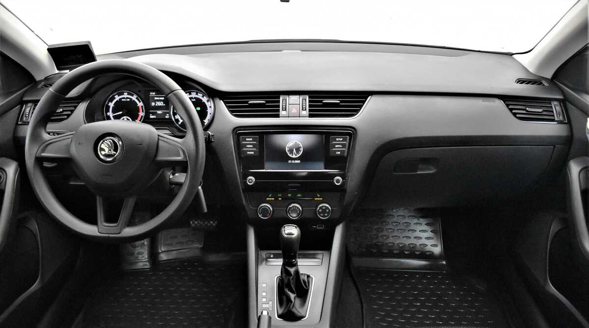 Skoda Octavia 2020 — миниатюра 5
