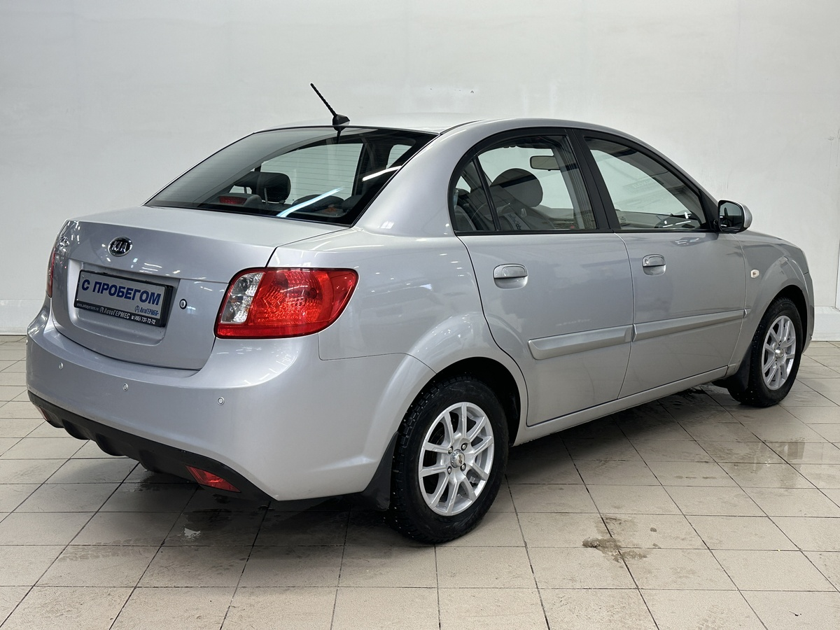 KIA Rio 2011 — миниатюра 4