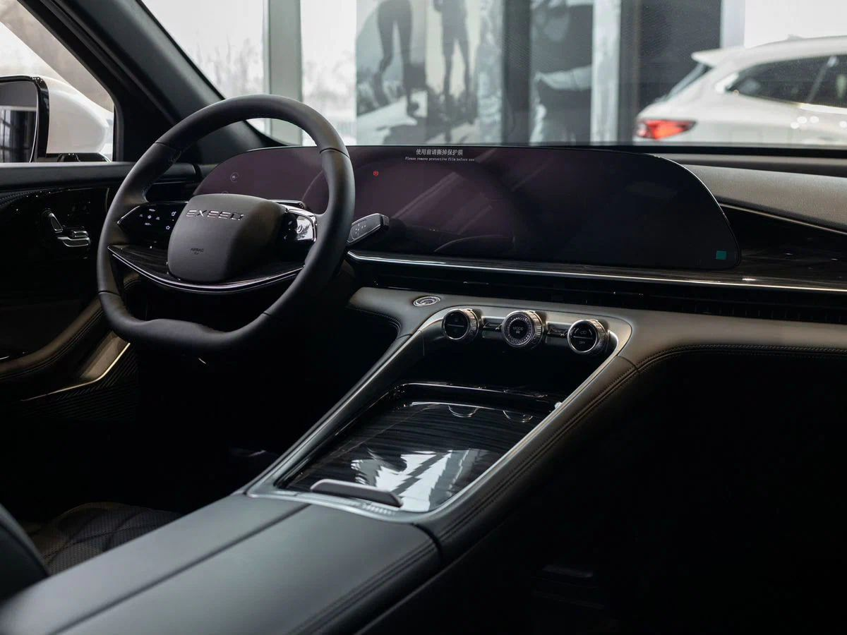 EXEED RX I, Кристаллический белый, 3185000 рублей, вид 5